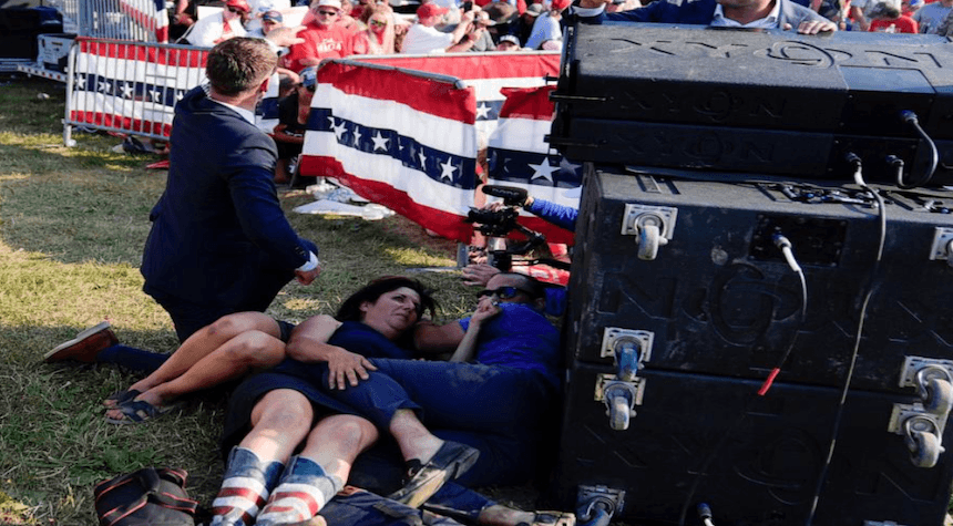 Shocking Video of Trump Assassination Attempt: Terrified Crowd Flees as Shots Ring Out